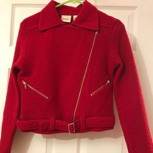 Т-Final Sale! Women’s Sweater 100%wool;S-labeled S/SP-fits